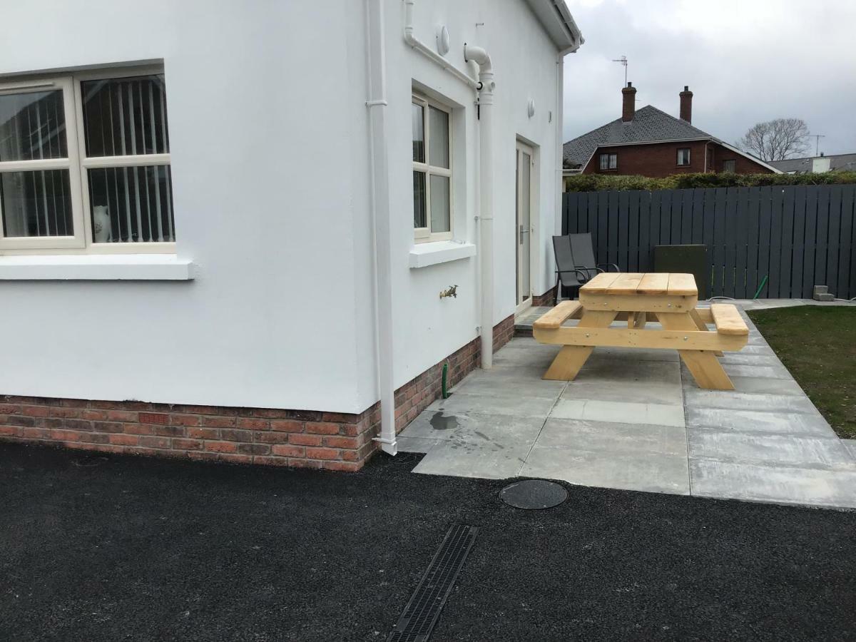 Hilltown Slievenagarragh. A House In The Gardenヴィラ エクステリア 写真